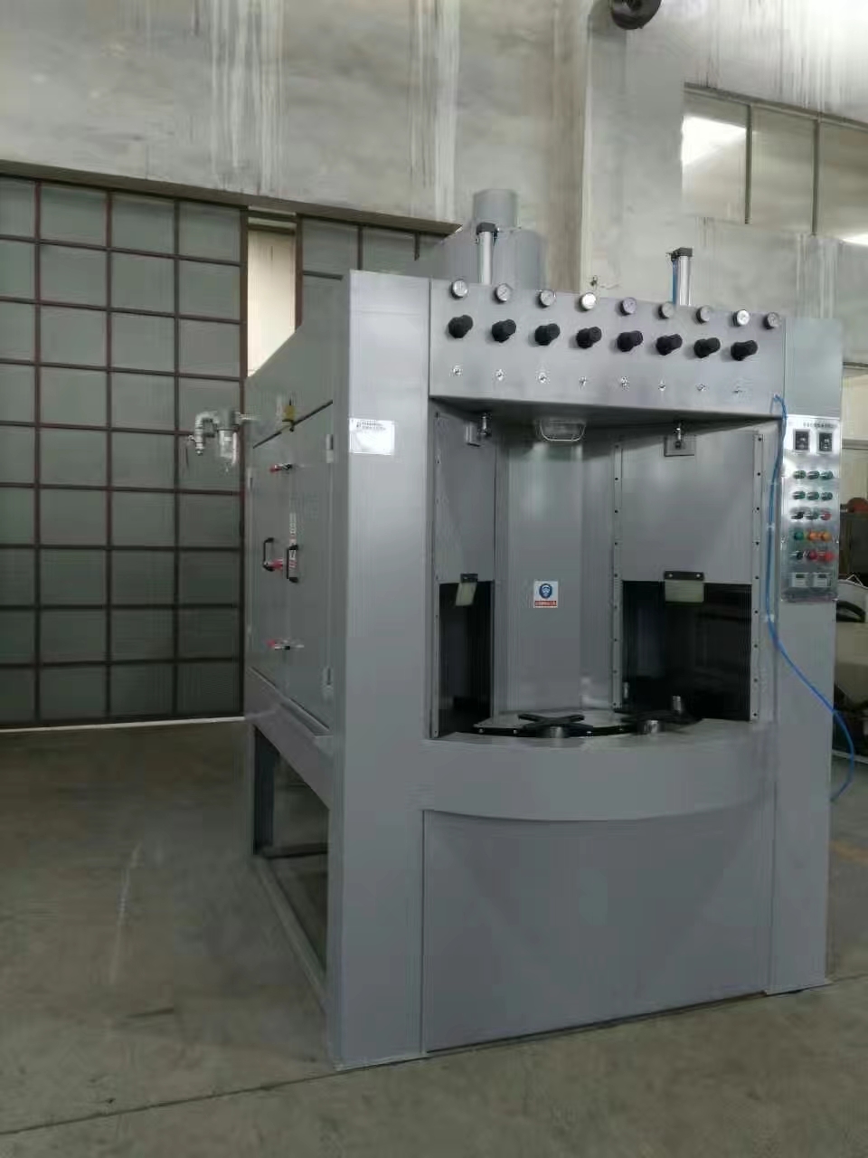 福建数控转盘式喷砂机