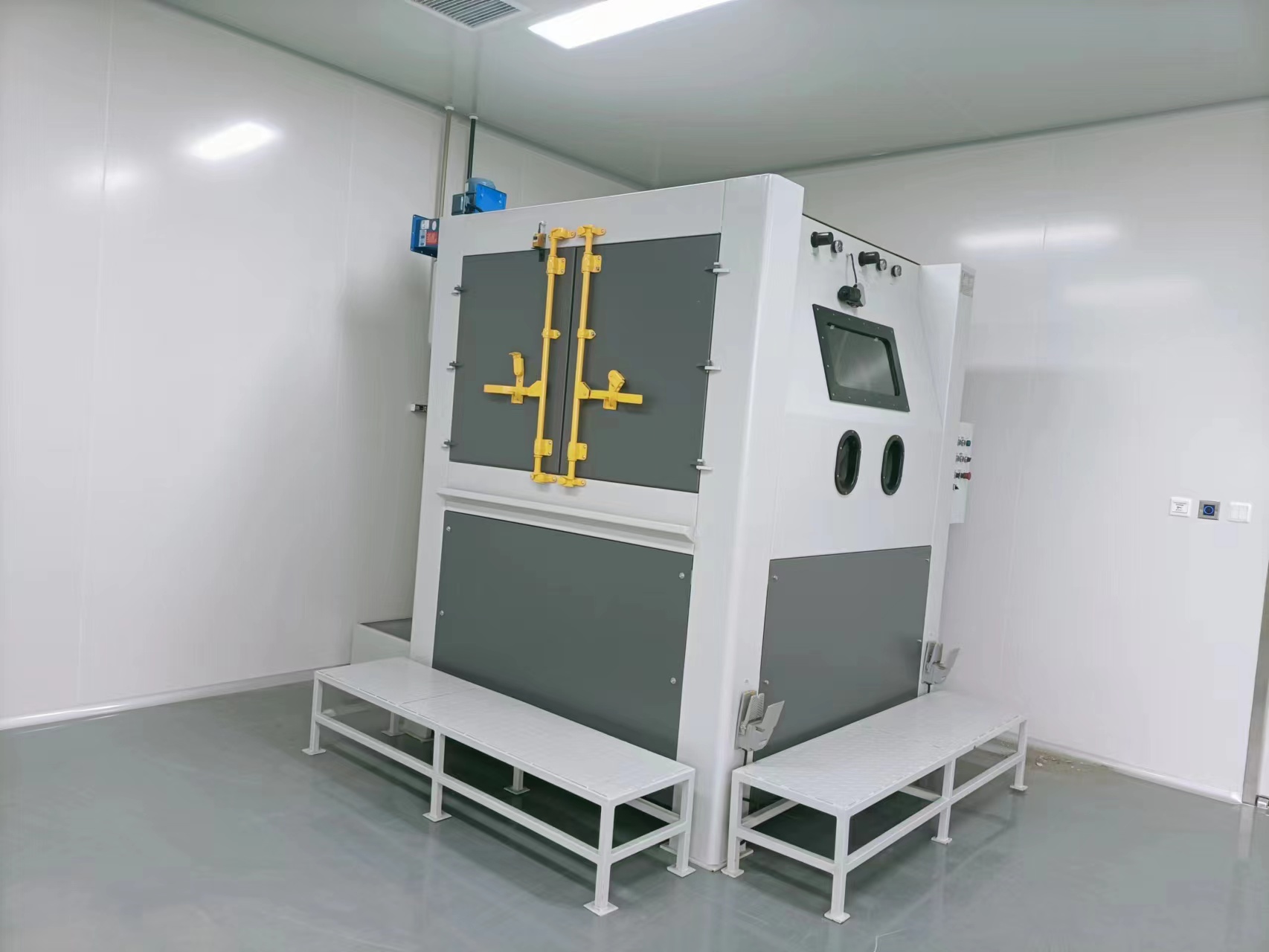 海北喷砂机助力化工设备延长寿命