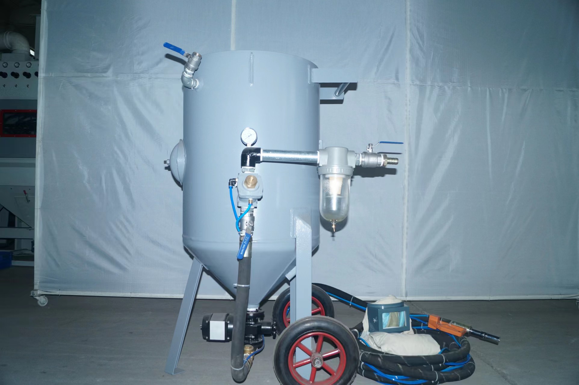 萍乡手动喷砂机油罐除锈轻松搞定